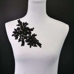 Aplikácia na šaty kytica čierna - pravá strana