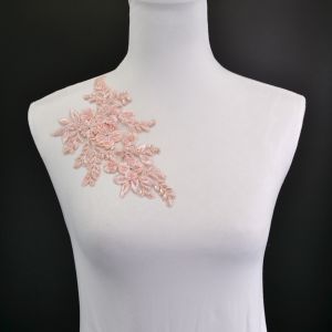 Aplikácia na šaty kytica ružová - pravá strana