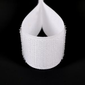 Odrezok - Suchý zips háčik biely 3 cm